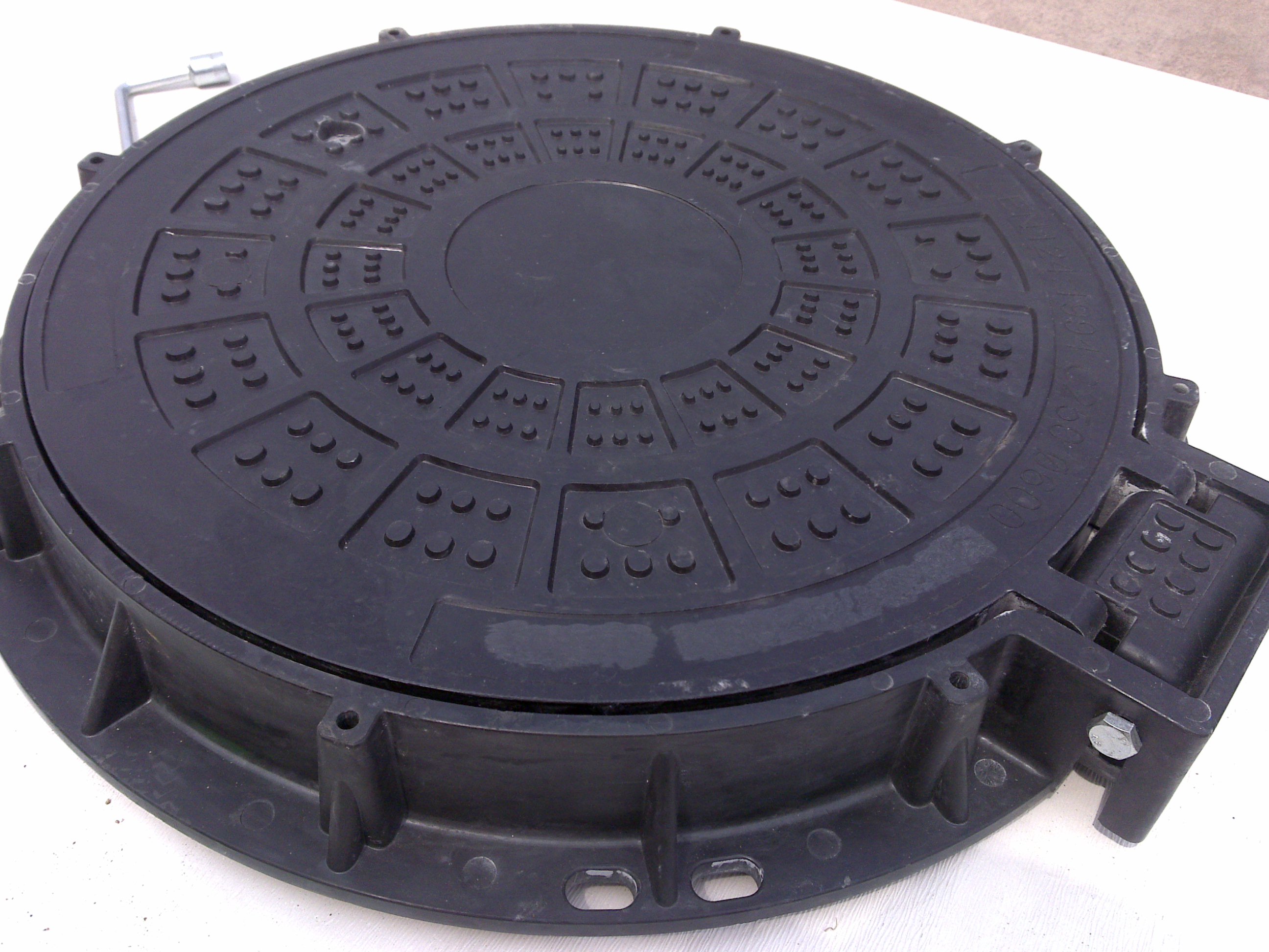 六防合頁(yè)井蓋